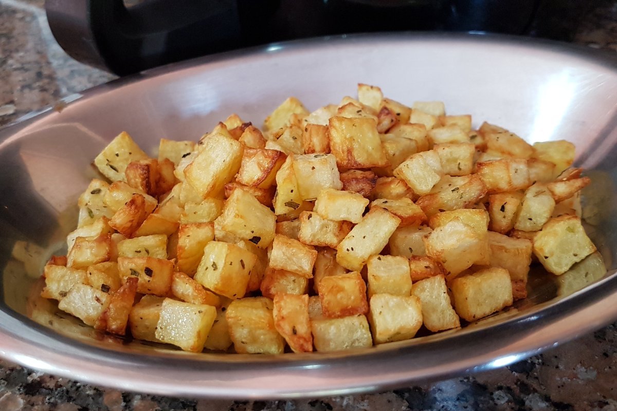air fryer sweet potato cubes