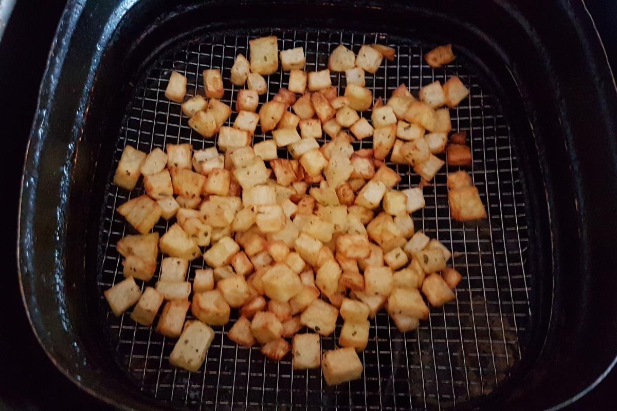 air fryer sweet potato cubes