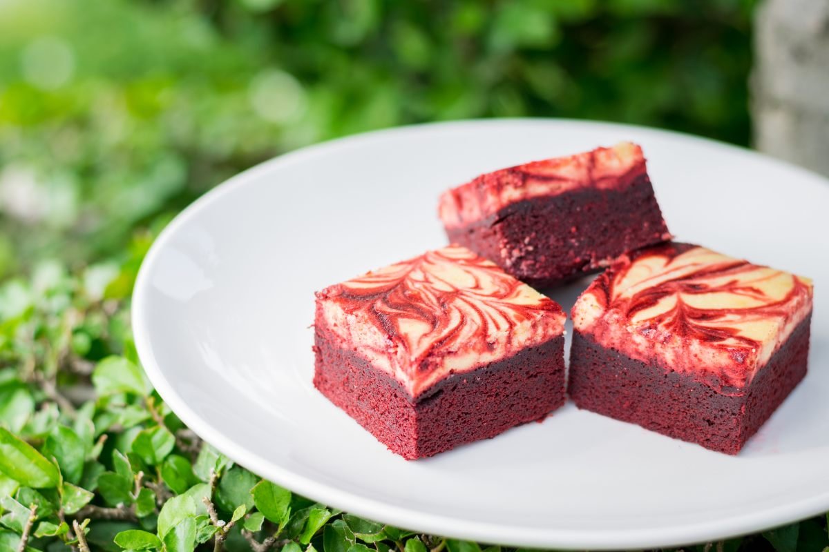 Making Red Velvet Brownies