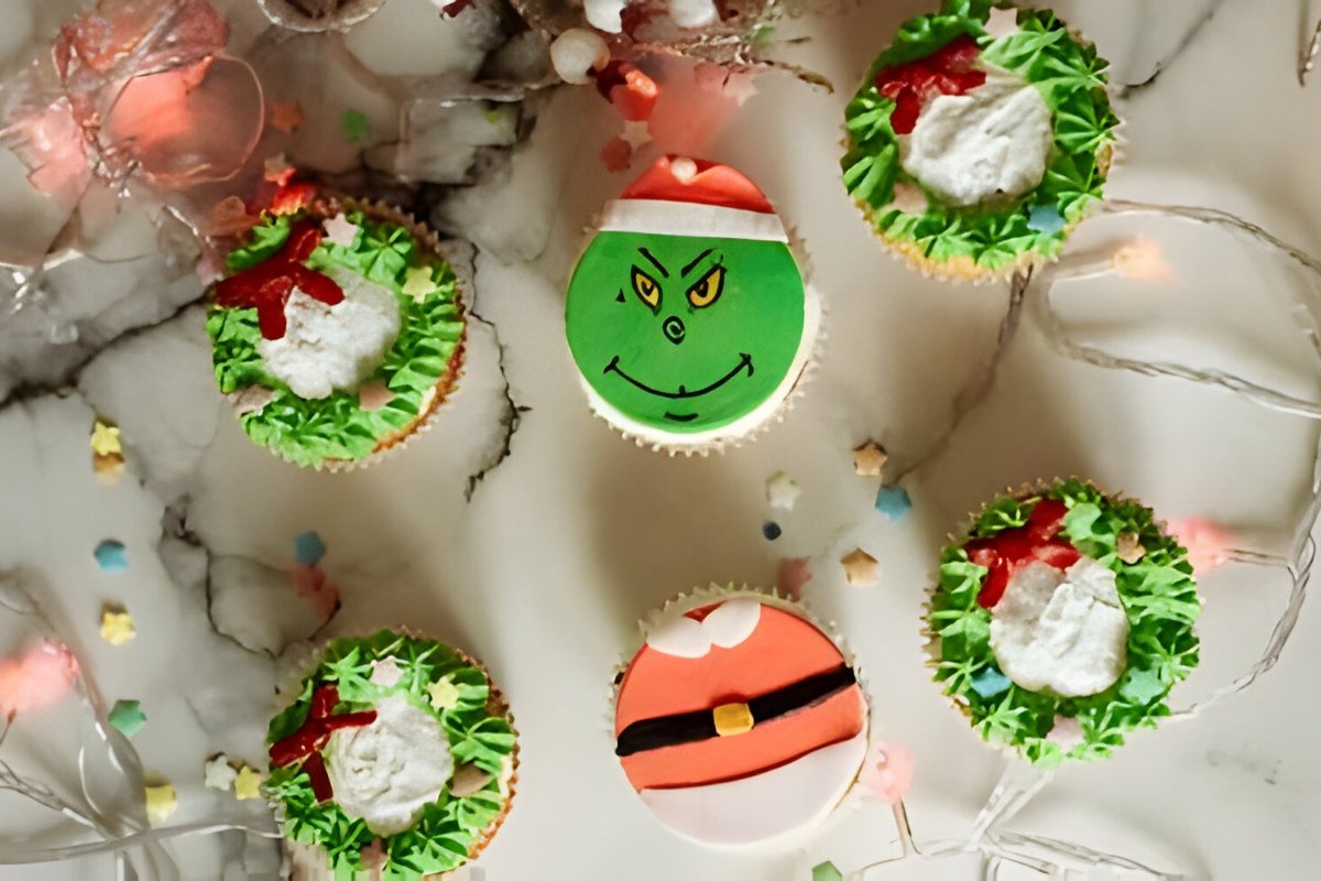 grinch cake